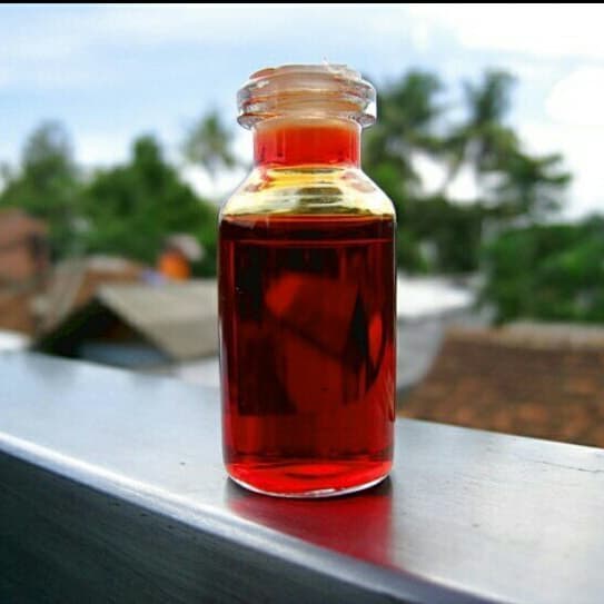 عصاره زعفران بهرامن رنگ و رایحه دلچسب